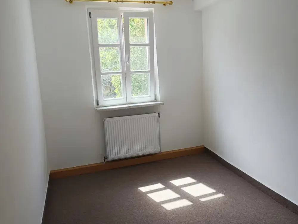 Schwabach Innenstadt: Helle 3-Zimmer-Wohnung im ersten Stock