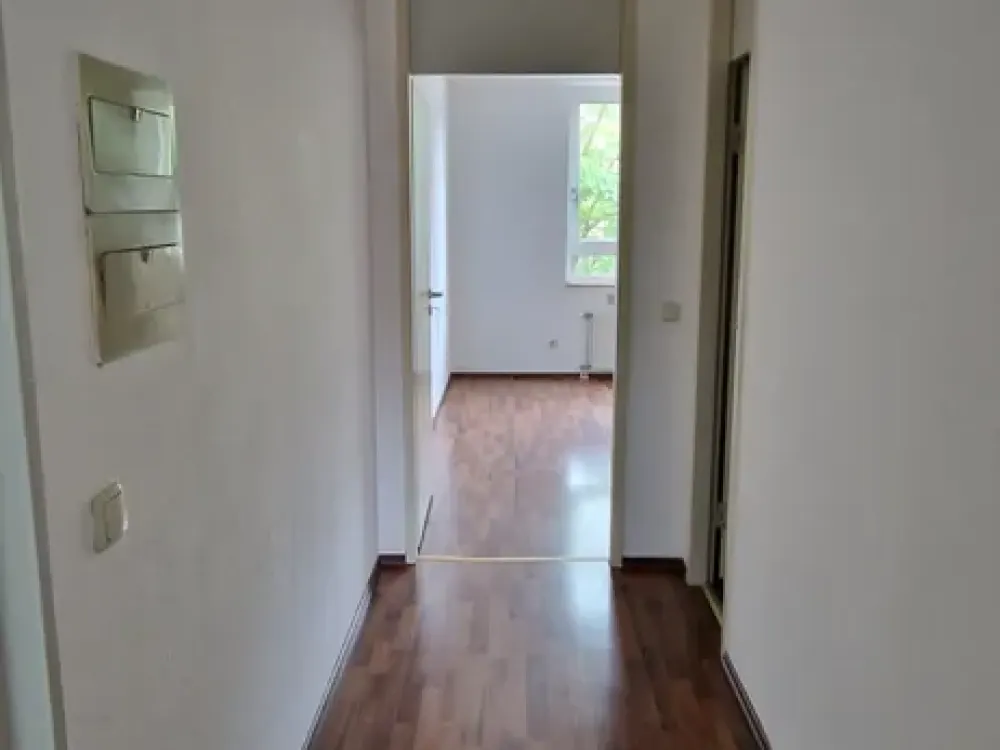 Schöne 3,5 Zimmer Wohnung in zentraler Lage (2 Badezimmer im Jahr 2016 modernisiert)