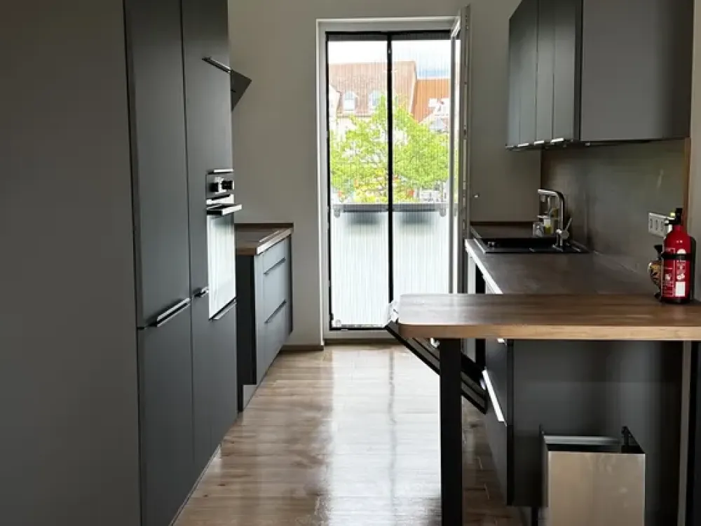 Exklusive 3-Zimmer-Wohnung (82 m²) in Zirndorf, moderne Einbauküche & hochwertiges Bad