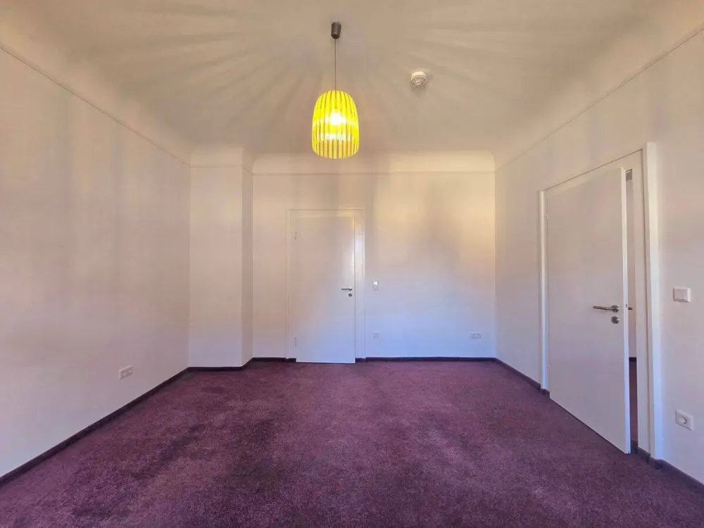 Schmuckstück in Mögeldorf - lichtdurchflutete 3 Zimmer Altbauwohnung!