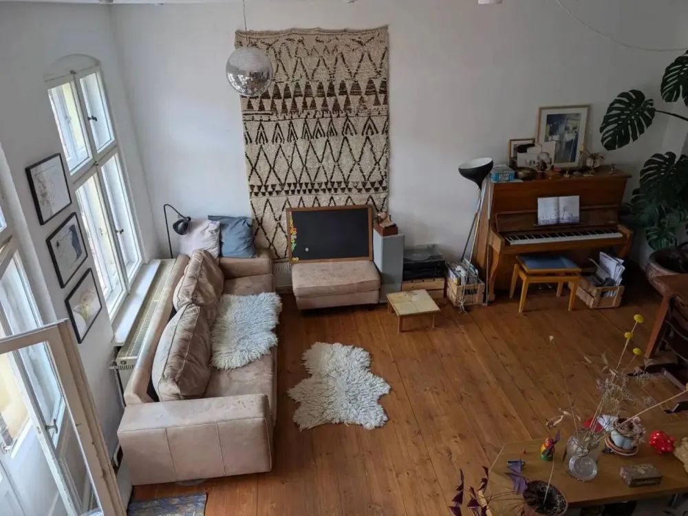 12 months, central, 130m2, furnished