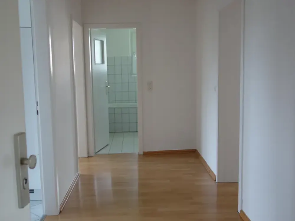 Beautiful 3-Room Apartment with Balcony in Leverkusen-Opladen in a Preferred, Quiet Residential Area