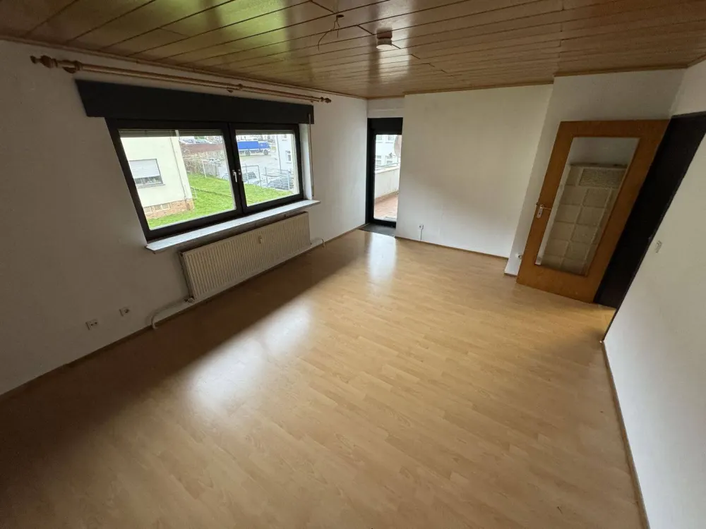 Helle 3-Zimmer-Wohnung in begehrter Lage von Saarbrücken - Bei der Goldenen Bremm 18 [HMR-O45E02]