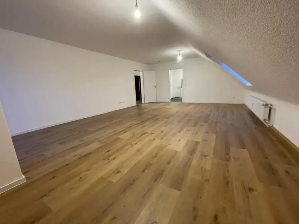 Renovierte 2-Zimmer- Wohnungen in Marbach
