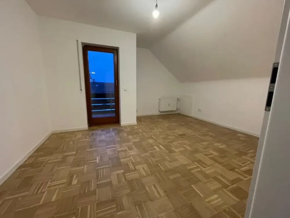 Renovierte 2-Zimmer- Wohnungen in Marbach