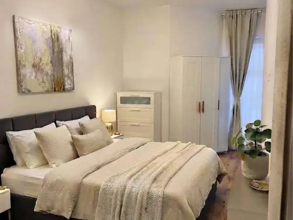 Penthouse-Loft mit Dachterrasse + Furnished + Voll Möbliert