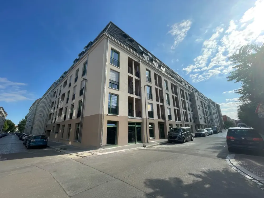 Stylish 2-Room New-Build Apartment with Shower and Loggia in Zentrum-Ost | Optional with Fitted Kitchen