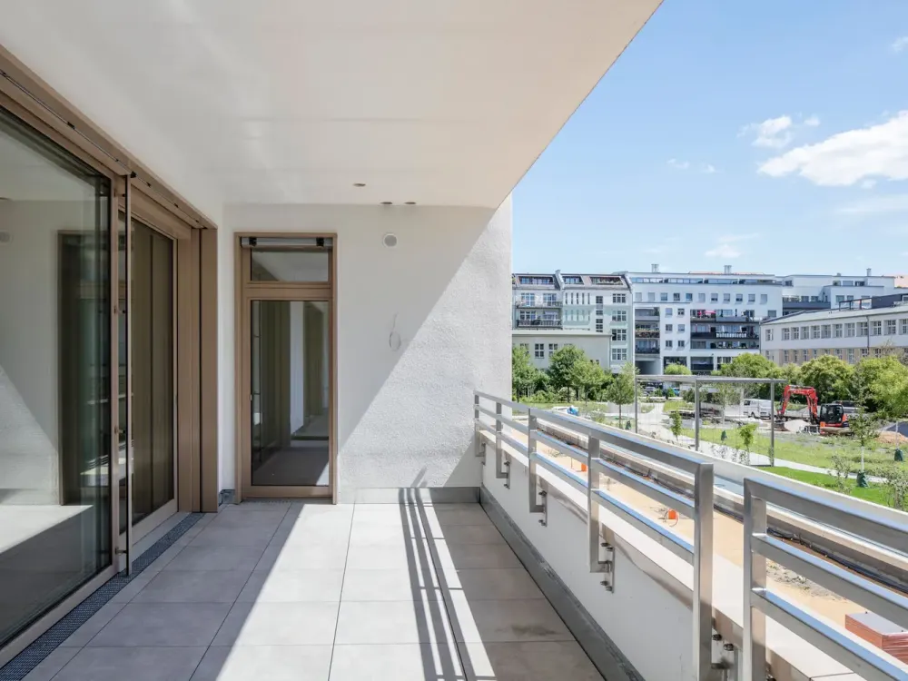 Komfortable 2-Zimmer-Wohnung im 1. OG mit Loggia und Blick ins Grüne