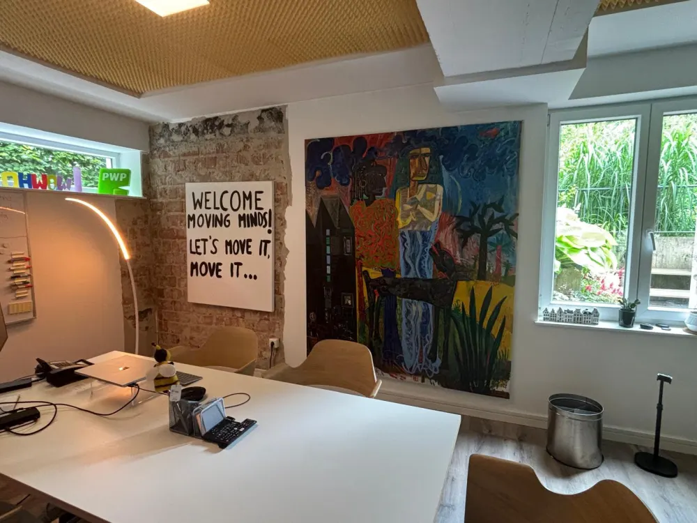 Designbüro Parkallee: 118 m², teilmöbliert, Garten & Kunst