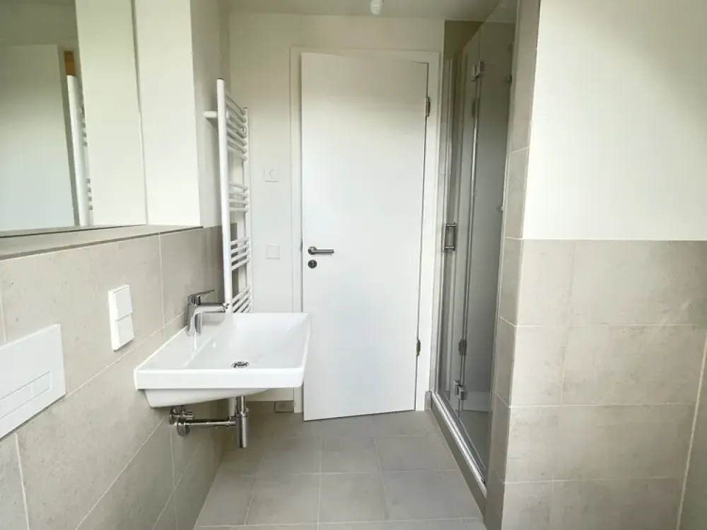 Dreizimmerwohnung mit Fußbodenheizung und Dachterrasse