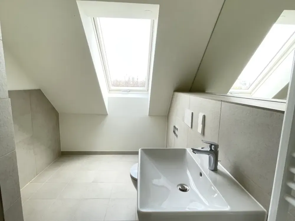 Dreizimmerwohnung mit Fußbodenheizung und Dachterrasse