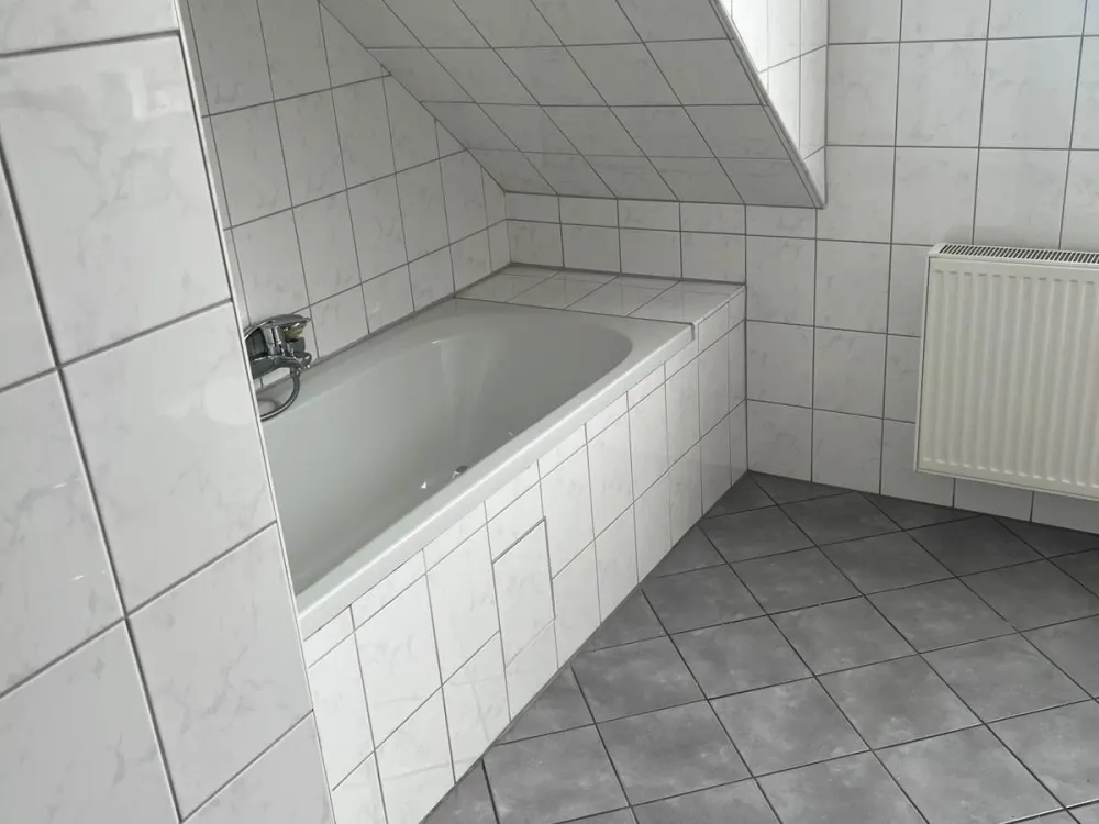 3,5 Zimmer Dachgeschoss Wohnung