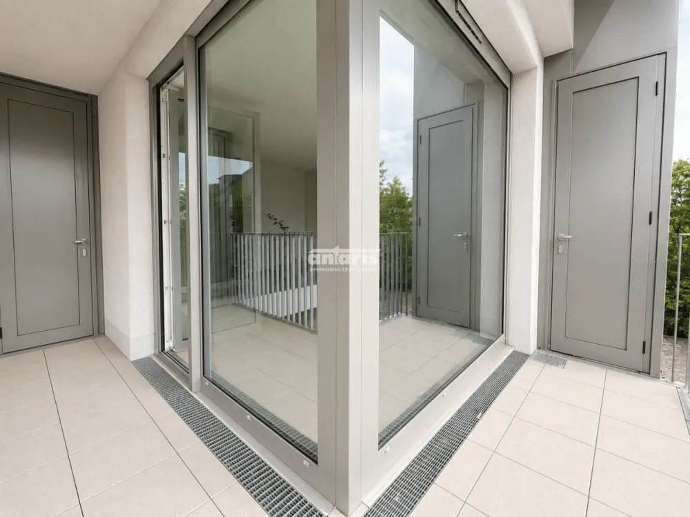 antaris Immobilien GmbH ** Modern & cozy: 2-room apartment with fitted kitchen **