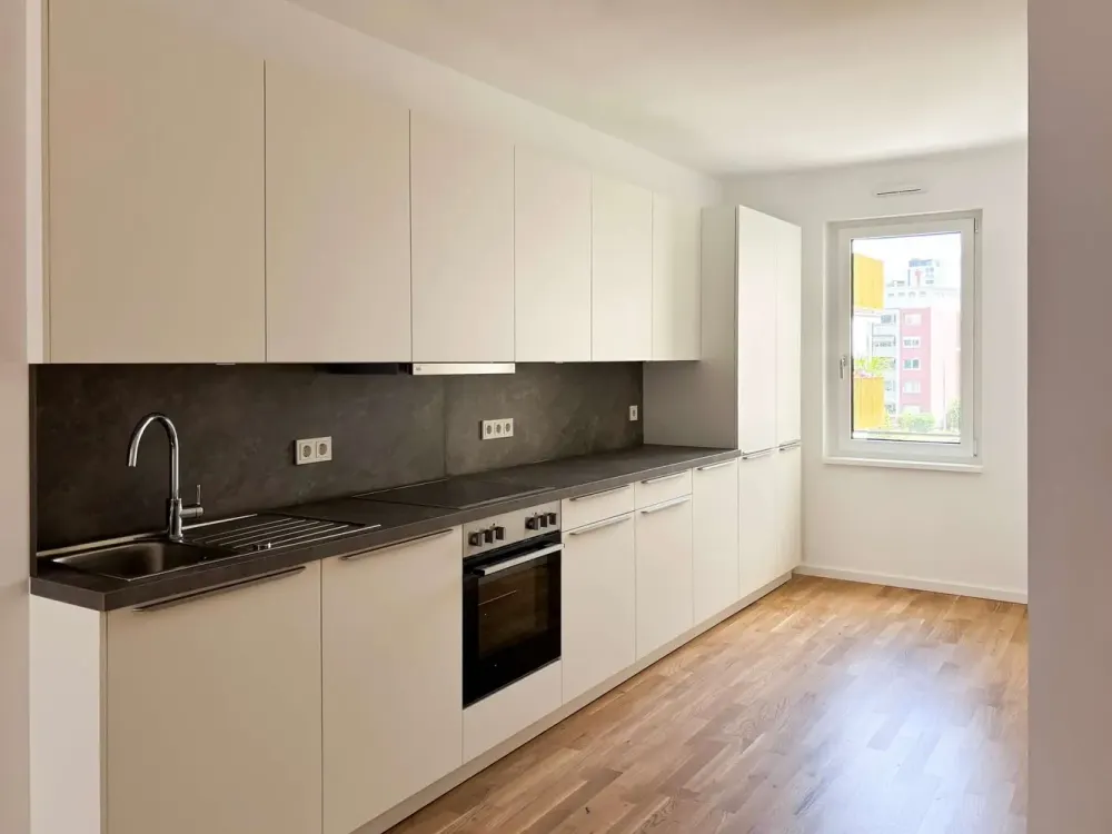 3-Room Apartment with Loggia and Plenty of Space to Feel Comfortable