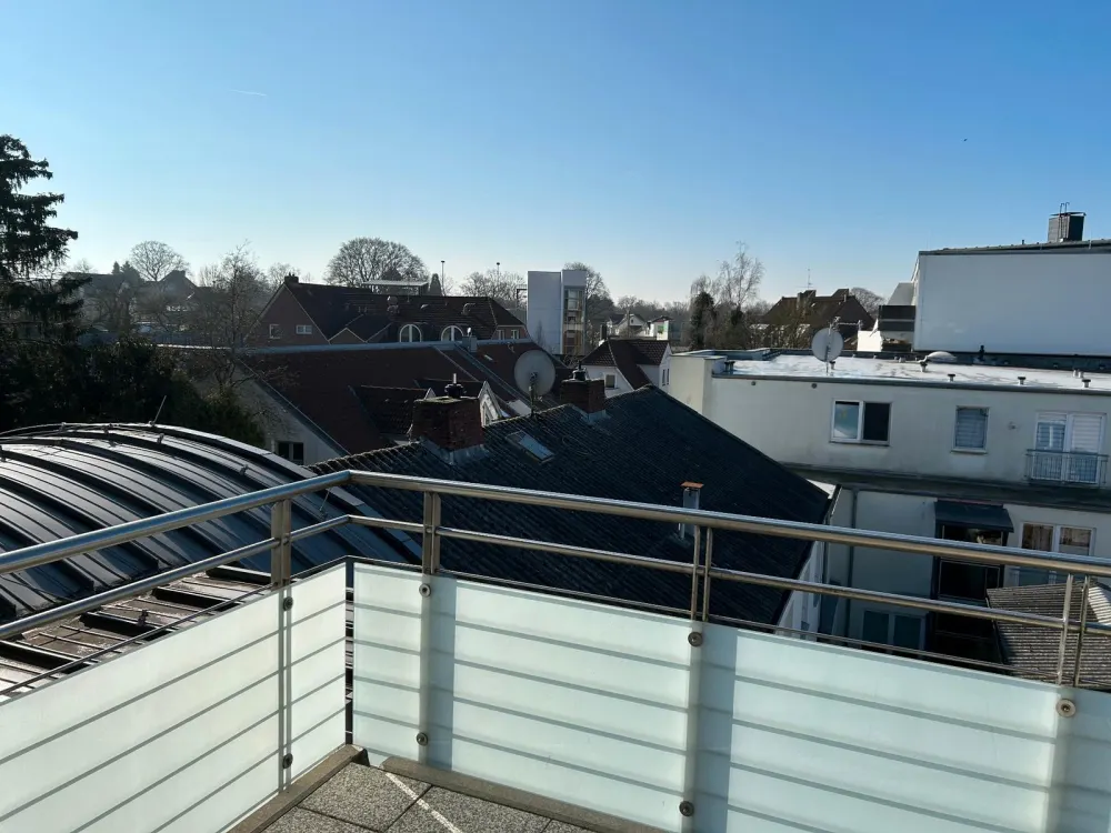 Große Penthouse-Wohnung im Herzen Ahrensburgs