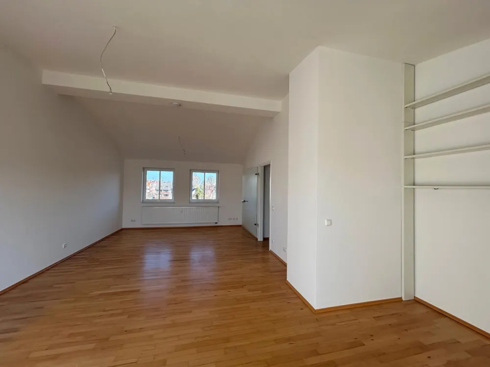 Große Penthouse-Wohnung im Herzen Ahrensburgs