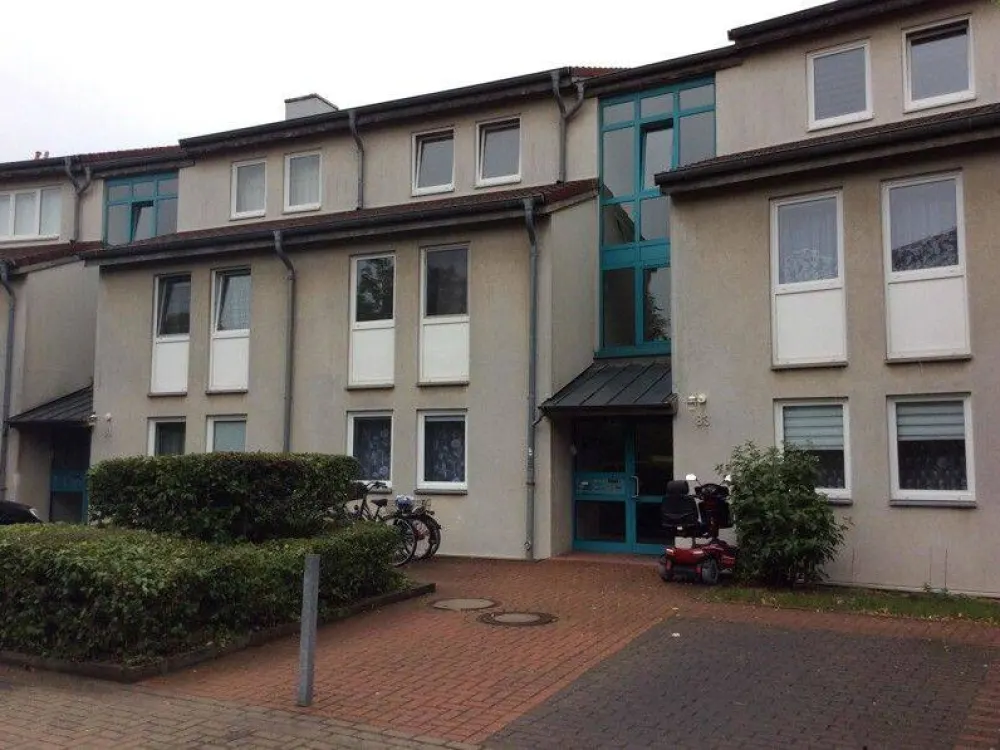 Perfect for us: affordably laid out 2-room apartment