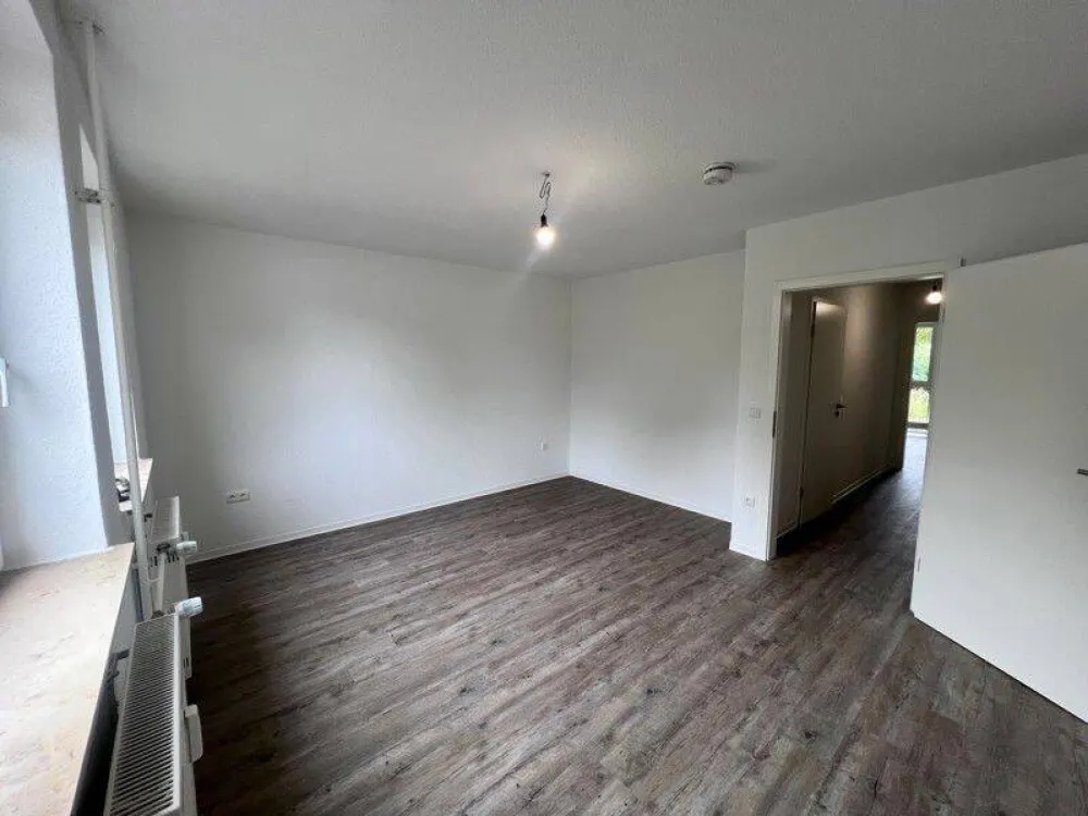 Perfect for us: affordably laid out 2-room apartment
