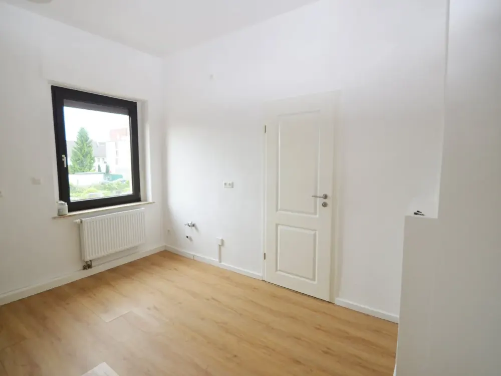 Helle, sehr zentral gelegene 3-Zimmerwohnung mit Garage!