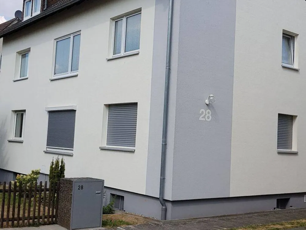 3.5 Room Ground Floor Apartment in Well-Maintained 3-Family House