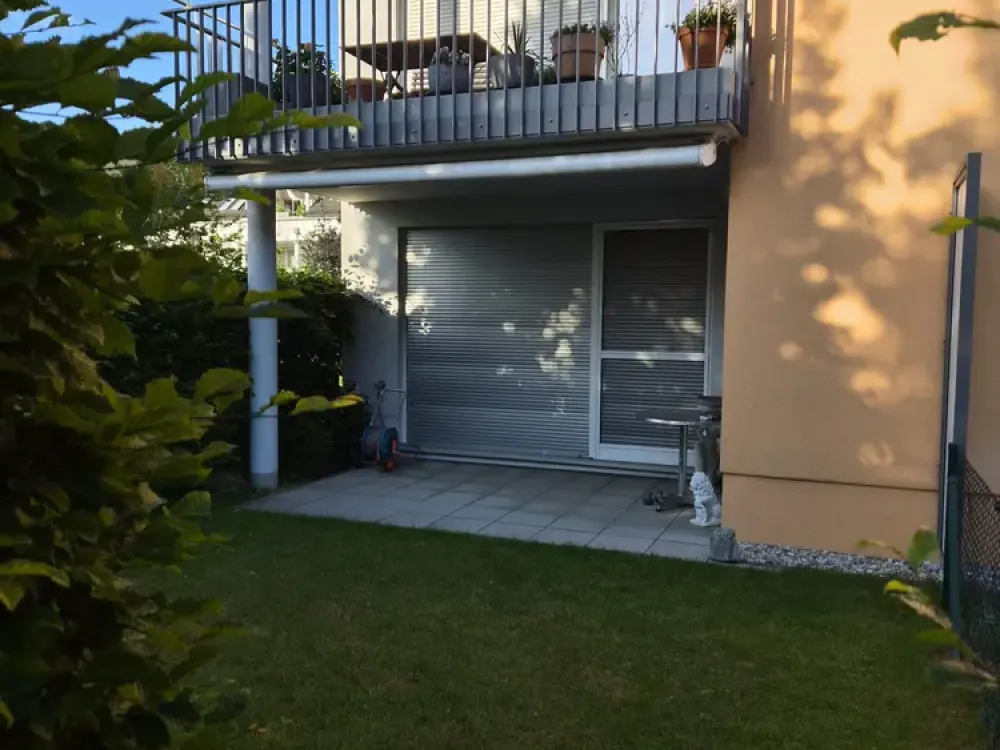 Top-gepflegte 3-Zimmer-Erdgeschosswohnung mit Terrasse in München-Lochhausen