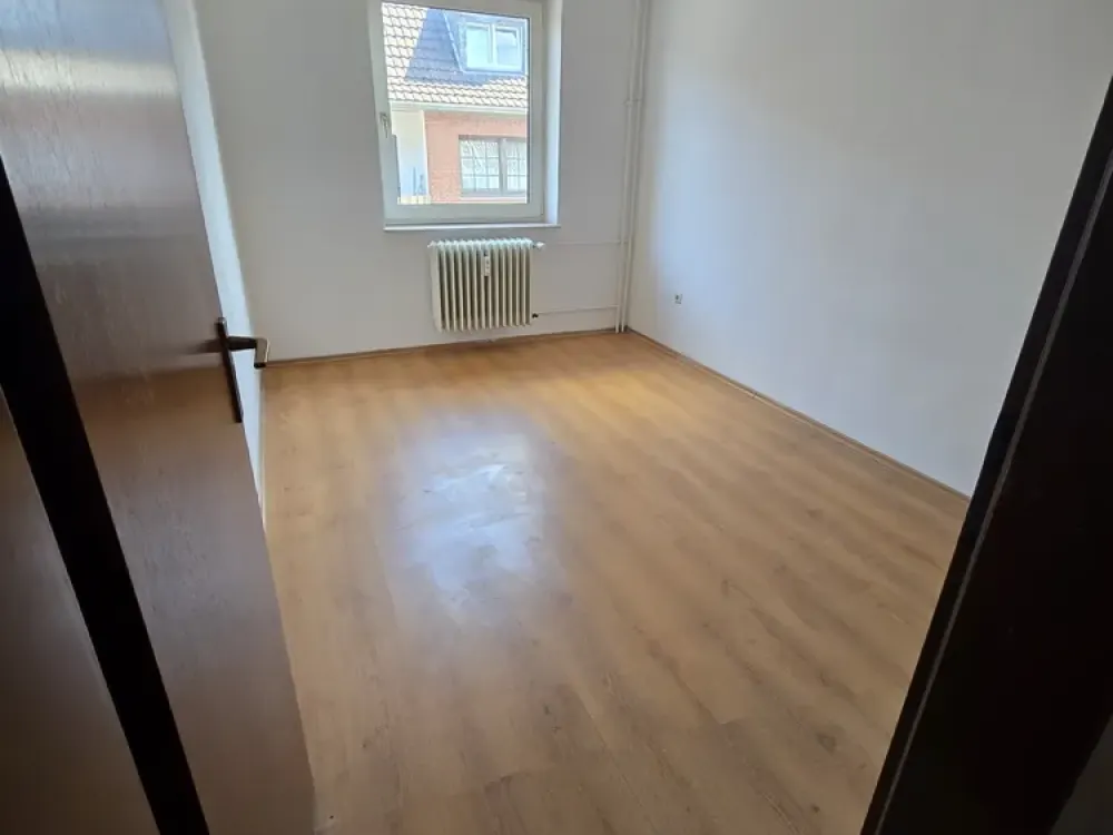Bright 2-Room Apartment on the 1st Floor in Krefeld-Cracau
