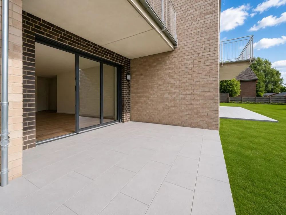 First Occupancy: High-Quality 2-Room Ground Floor Apartment with Terrace and Parking Space