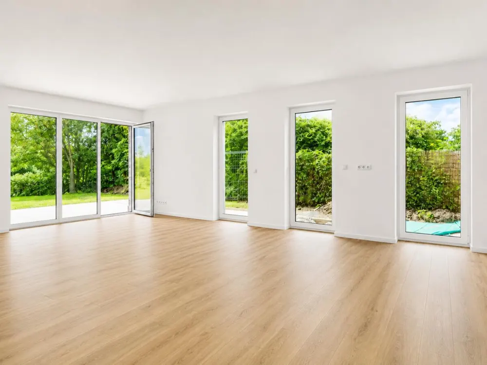 First Occupancy: High-Quality 2-Room Ground Floor Apartment with Terrace and Parking Space