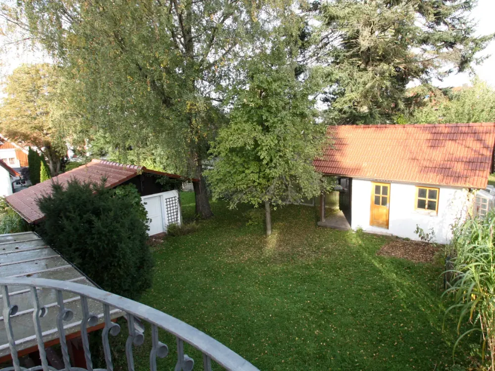 Großzügige 3-Zimmer-Wohnung mit Süd-Balkon & Blick ins Grüne, ruhige Lage