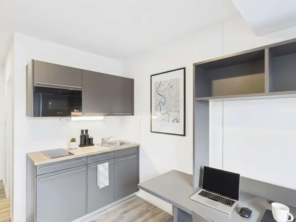 Stylisches All-Inclusive Apartment in Düsseldorfer Toplage | Classic Plus Studio