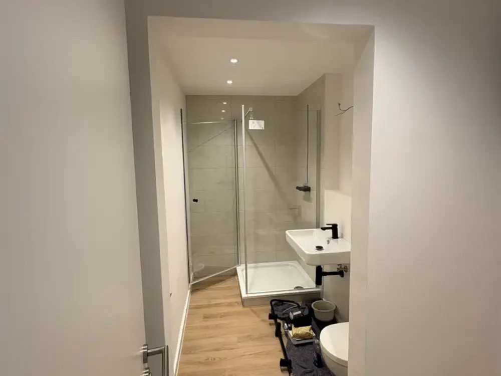 Sanierte 3-Zimmer Wohnung mit Terrasse und eigenem Garten