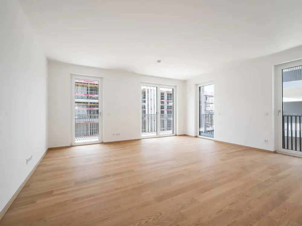 Spacious 4-Room New-Build Apartment with Sunny Balcony