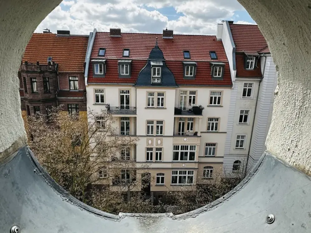 Stilvolles Wohnen: Großzügige 5-Zimmer-Altbau-Whg. im Vorderen Westen