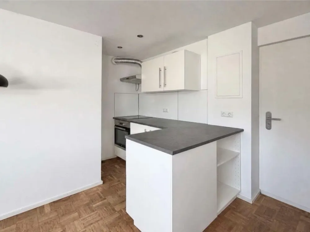 1 Zimmer Wohnung mit Stellplatz Stuttgart Untertürkheim
