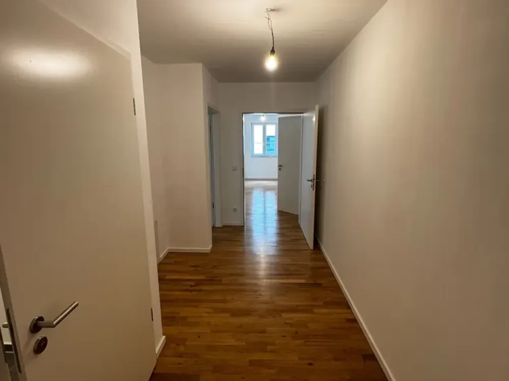 Sofort einziehen: Charmante 4-Zimmer-Wohnung mit Balkon