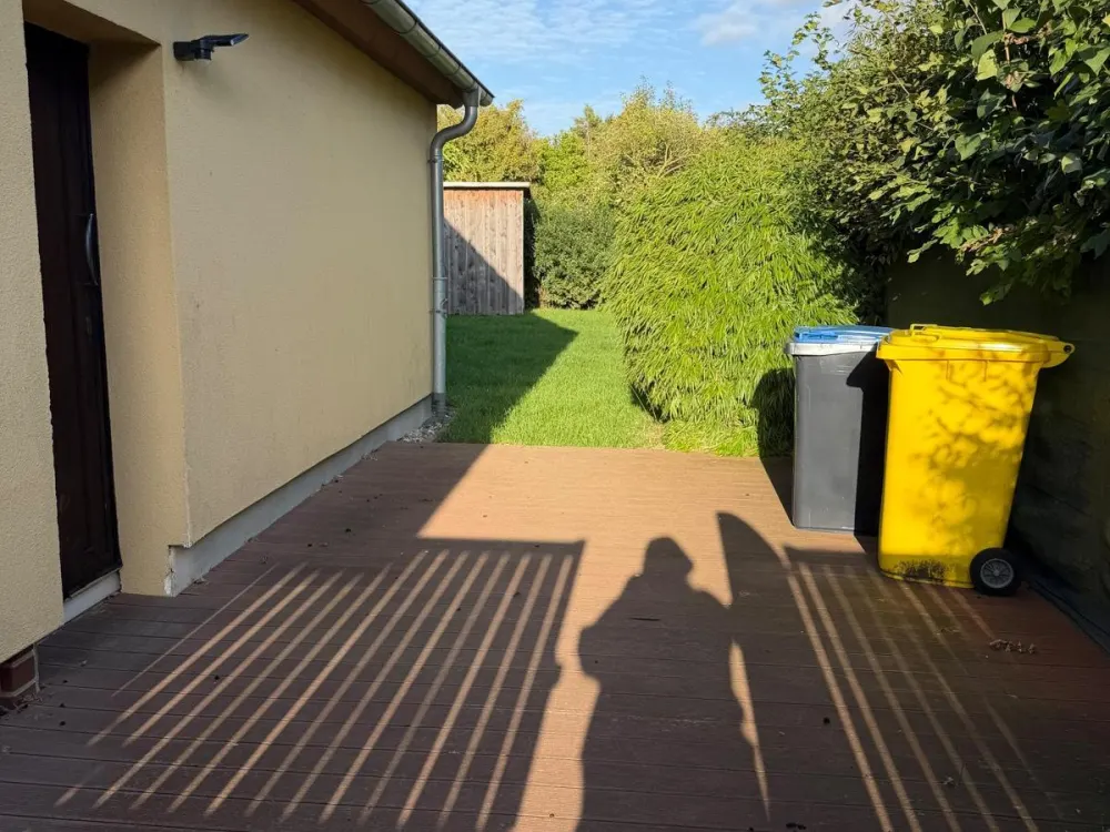 Schöne 3-Raum-Wohnung mit kleinem Garten, Stellplatz und EBK