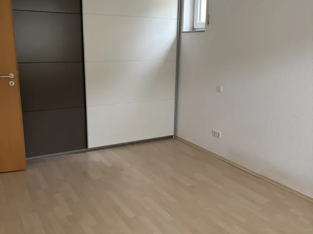 3-Zimmer-Wohnung im Erdgeschoss mit Terrasse, Garten & Tiefgarage in Rheinzabern