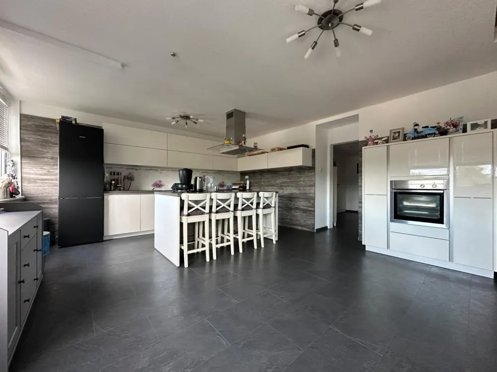 4,5 Zimmer Maisonetten Wohnung 132 qm mit EBK