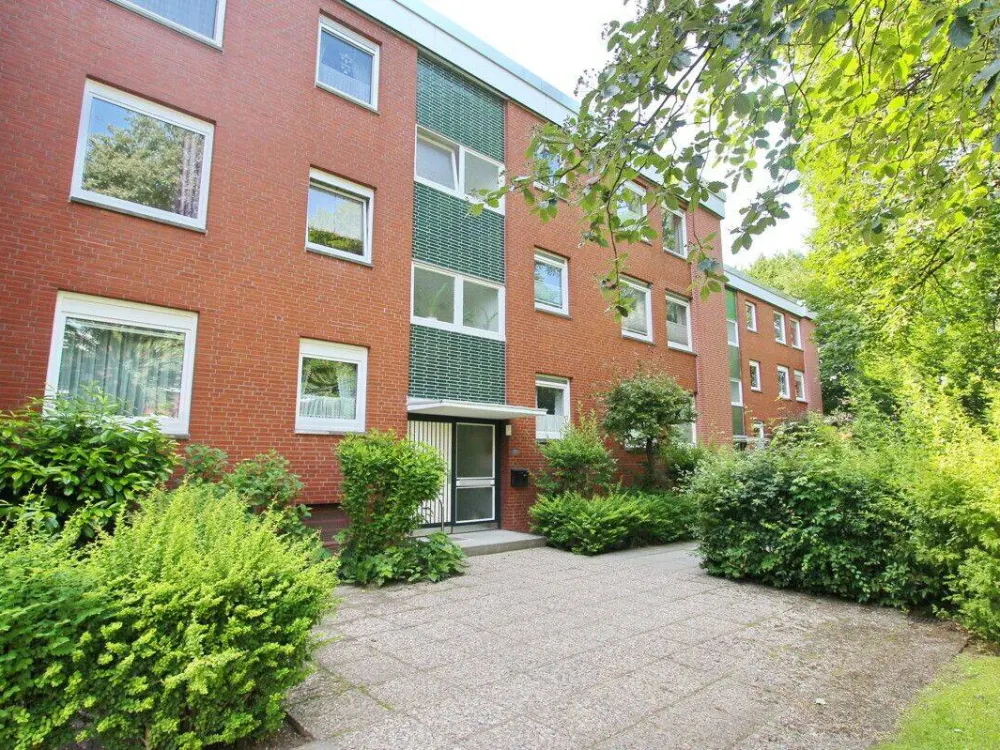 Charmante 2,5-Zimmer-Wohnung in ruhiger Lage von Hamburg-Meiendorf mit Loggia & Stellplatz