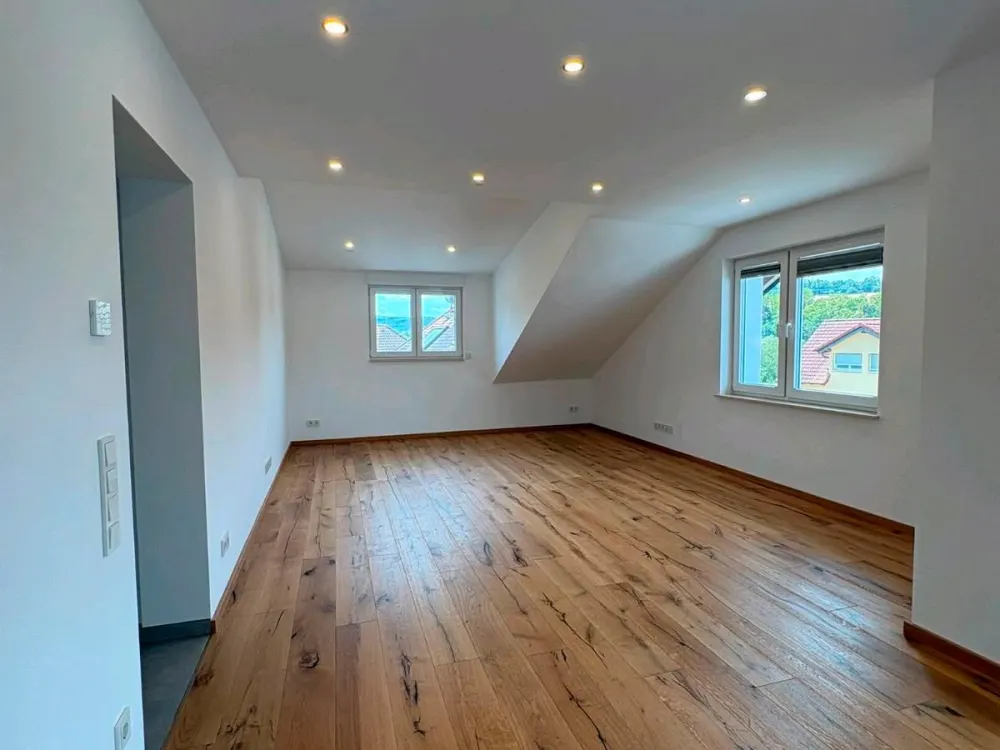 Dachgeschoss Wohnung zur Miete