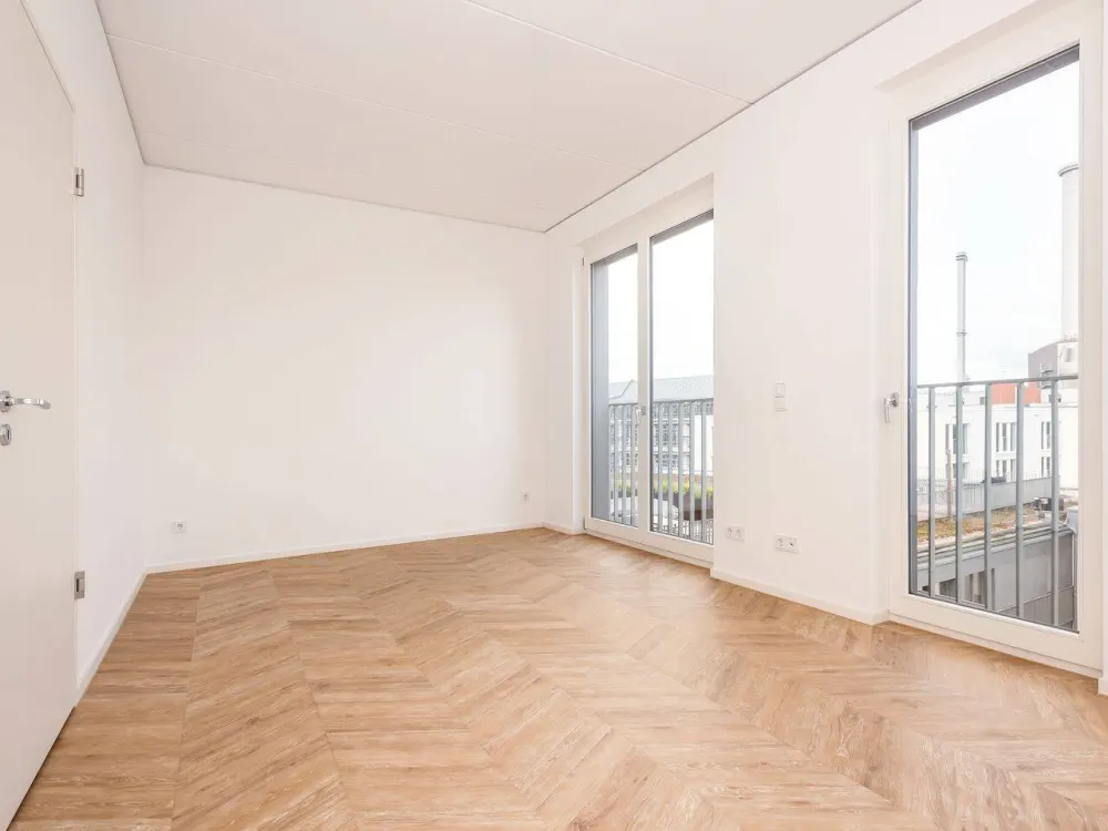 Living Above the Roofs of Berlin - Penthouse on the Spree Promenade with Rooftop Terrace