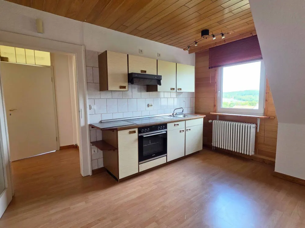 2-ZKB-Wohnung mit Einbauküche, Balkon und Garten in ruhiger Lage von Dudweiler