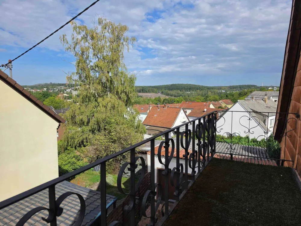2-ZKB-Wohnung mit Einbauküche, Balkon und Garten in ruhiger Lage von Dudweiler