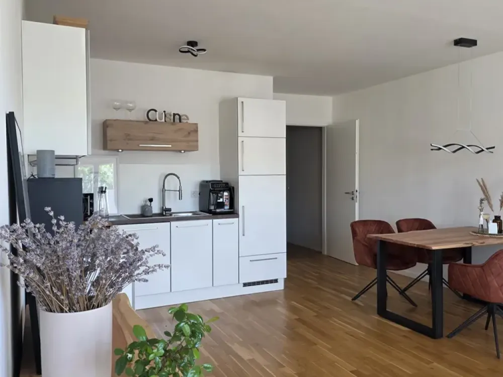 Nachmieter gesucht: 2-Zimmer-Wohnung mit Balkon in Dresden