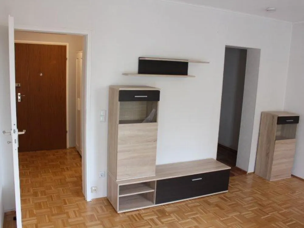 Partially Furnished 1.5 Room Apartment, approx. 40 sqm with a Parking Space.