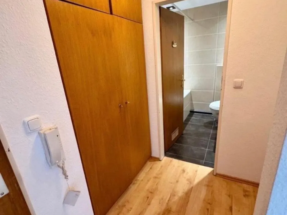Geräumige 1-Zi-Whg mit Küche,Balkon, Stellplatz in Nbg-Altenfurt