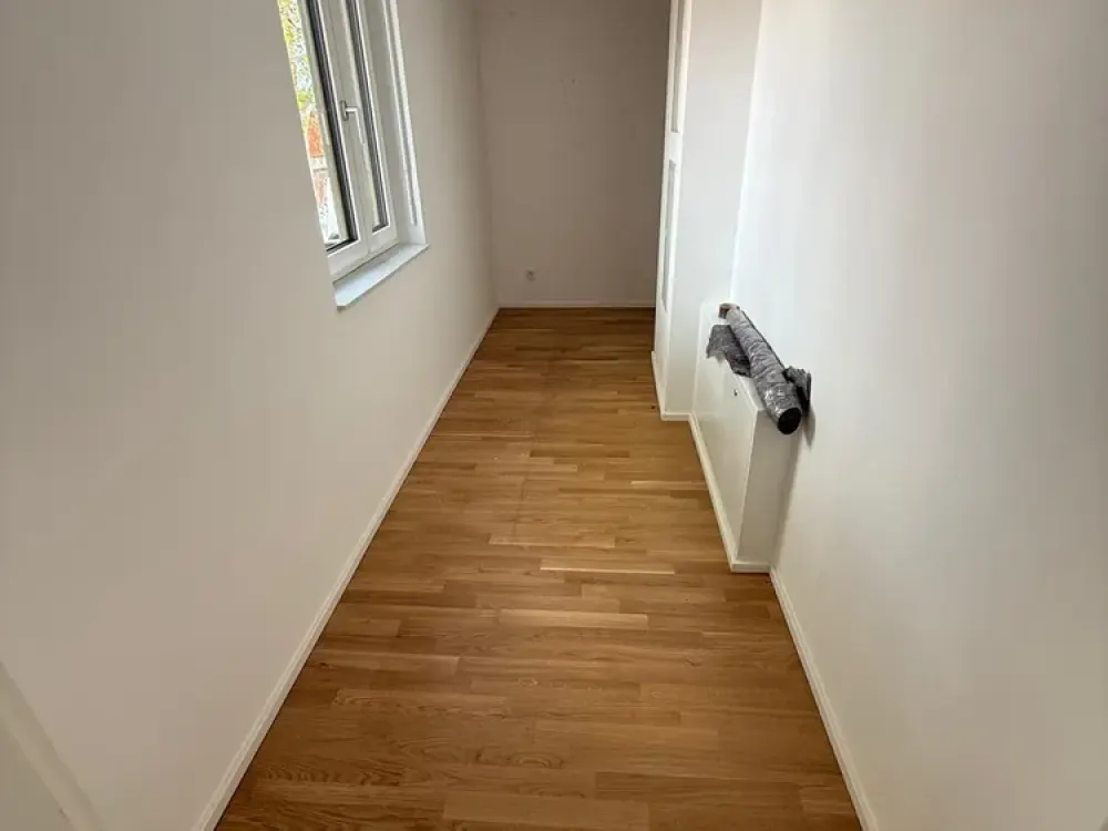 -- Neuehrenfeld -- Gehobene 3-Zi. Wohnung mit Balkon & Tiefgaragenstellplatz