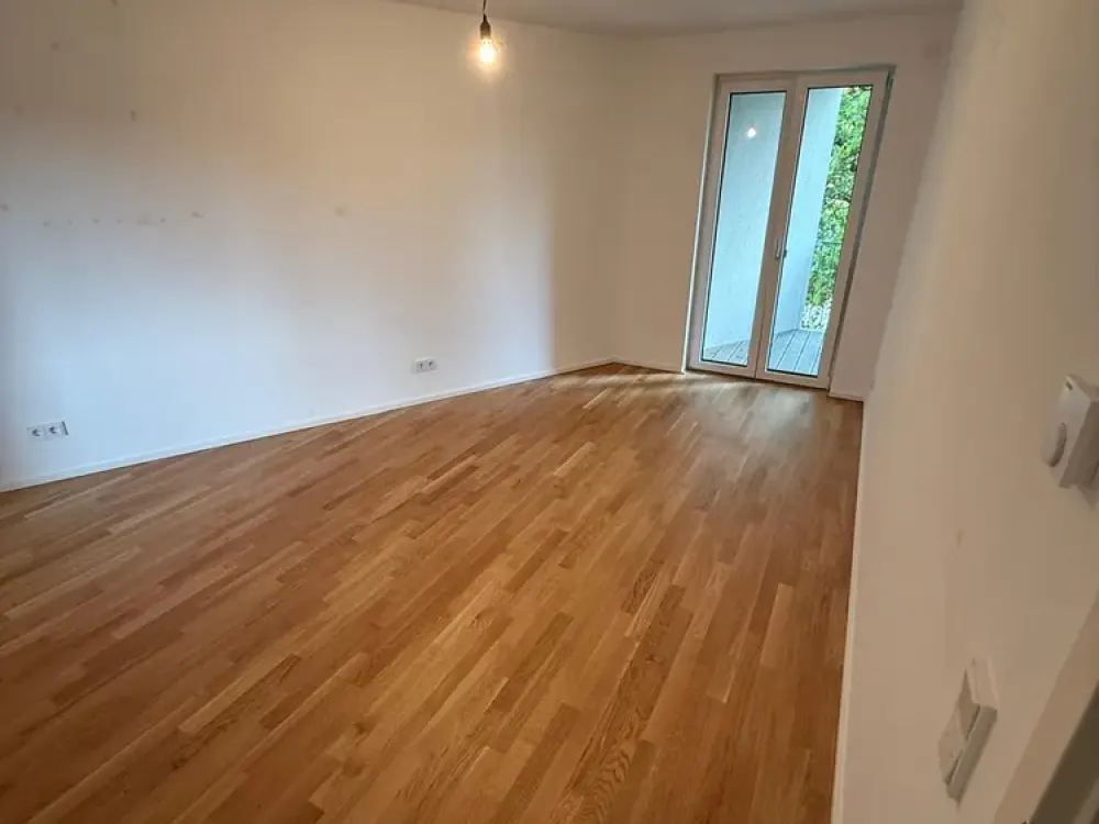 -- Neuehrenfeld -- Gehobene 3-Zi. Wohnung mit Balkon & Tiefgaragenstellplatz