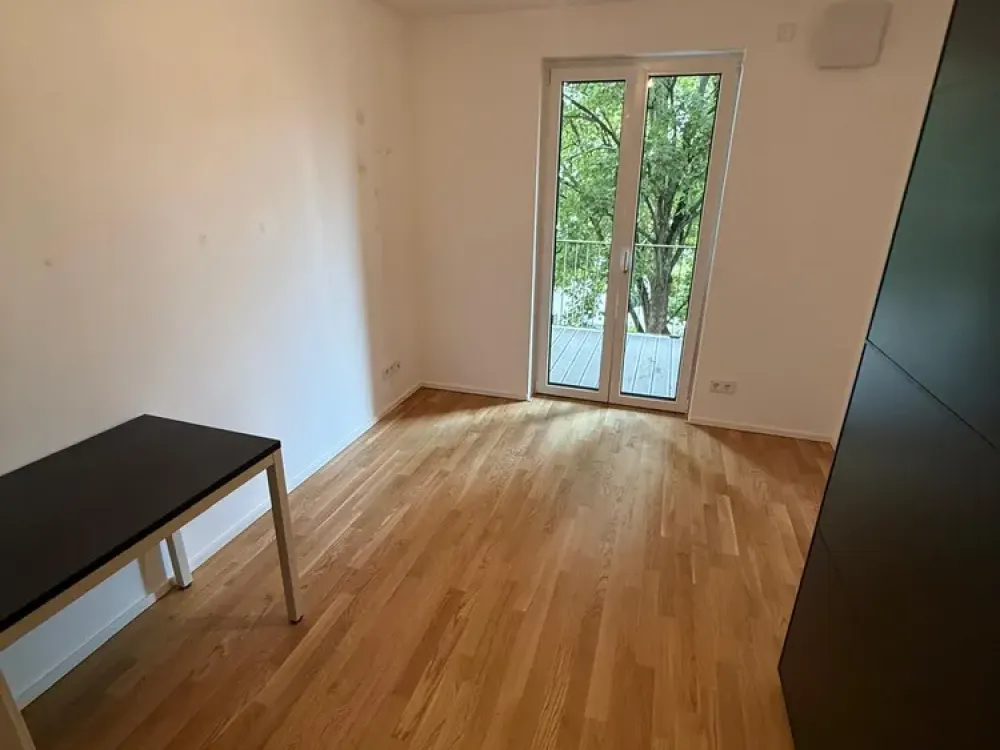 -- Neuehrenfeld -- Gehobene 3-Zi. Wohnung mit Balkon & Tiefgaragenstellplatz
