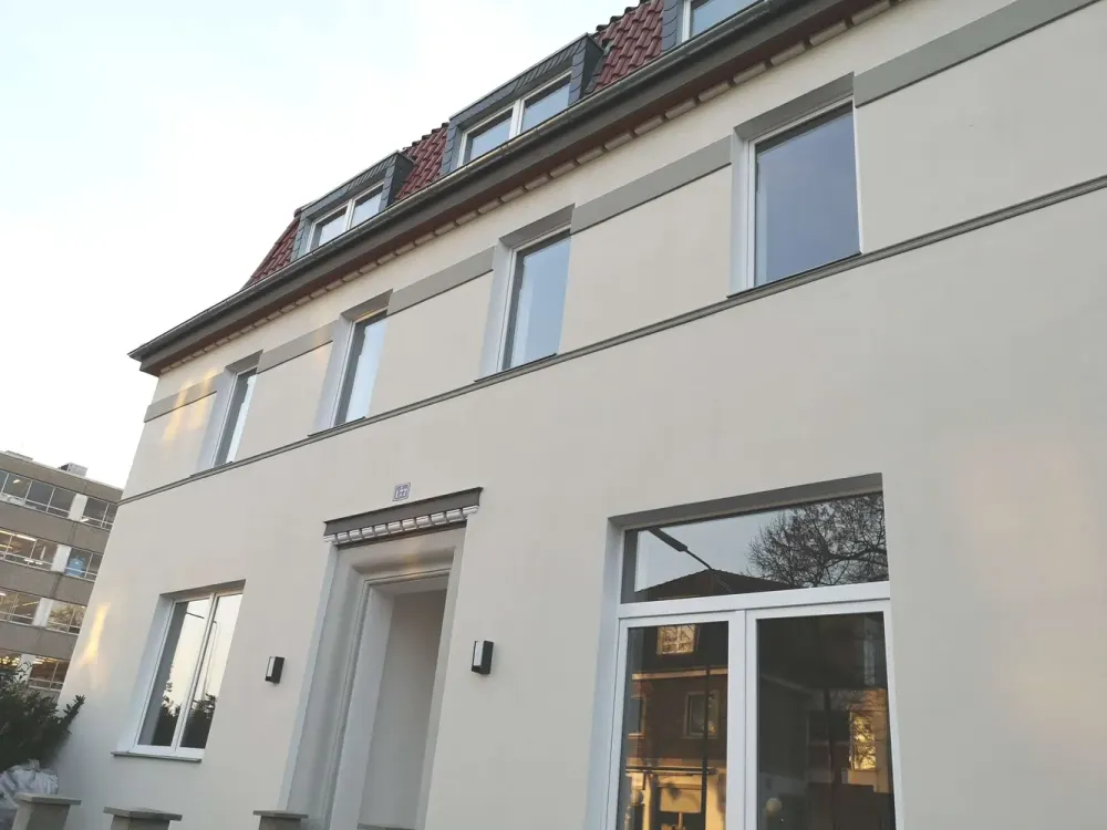 Neuwertig & großzügig, 5 Zimmer mit Terrasse | Ideal für Paare, Homeoffice & Familien